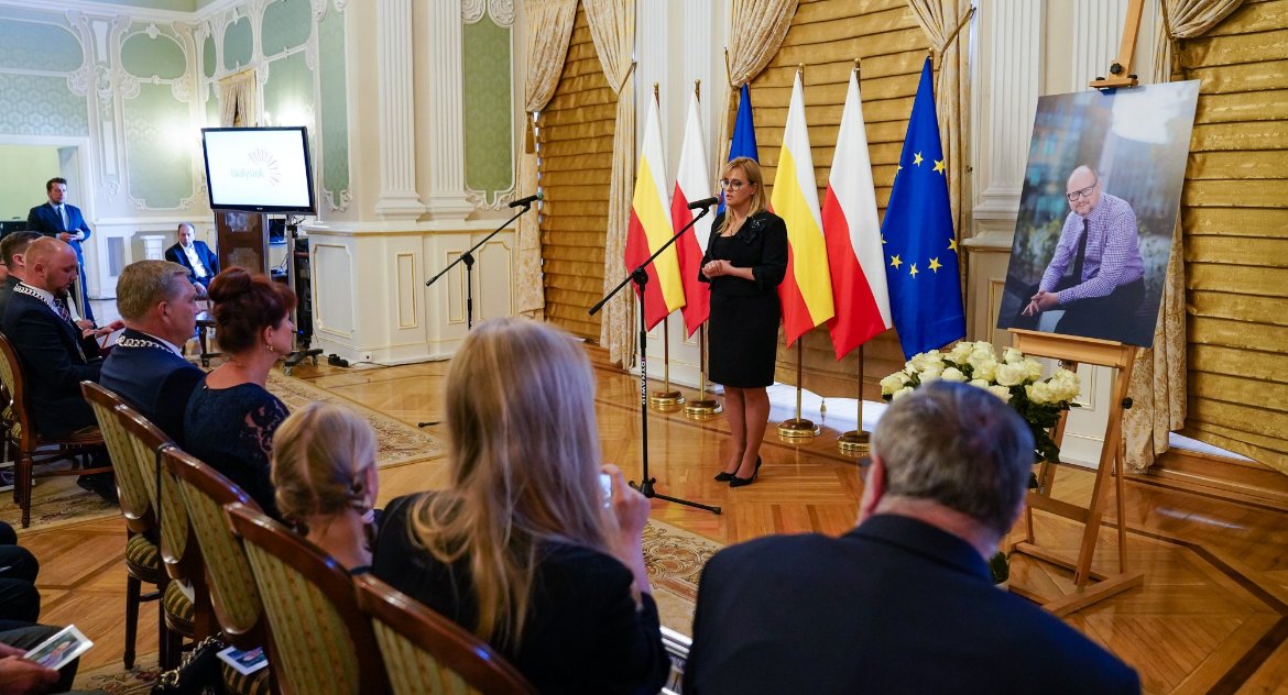 Paweł Adamowicz oficjalnie został Honorowym Obywatelem Białegostoku