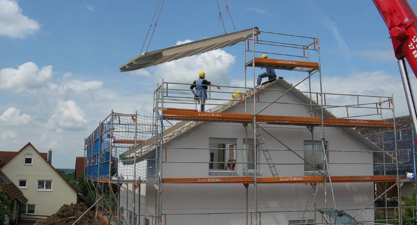 Wypadki przy pracy. Miliony odszkodowań na Podlasiu, rośnie liczba skierowań do sanatoriów