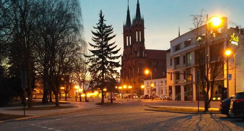 Czy rodzinny piknik pod kościołem farnym się odbędzie zależy od prezydenta