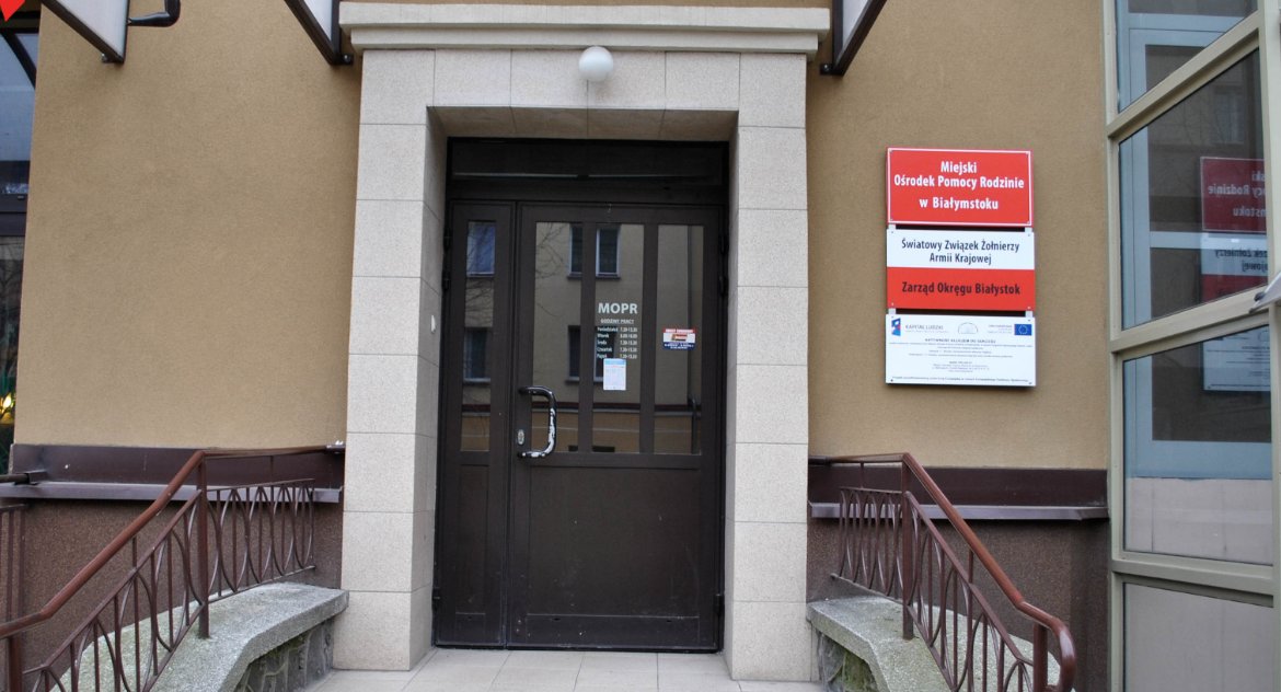Białostoccy urzędnicy bawią się rodzinami - brakuje jasnych informacji, brakuje logiki