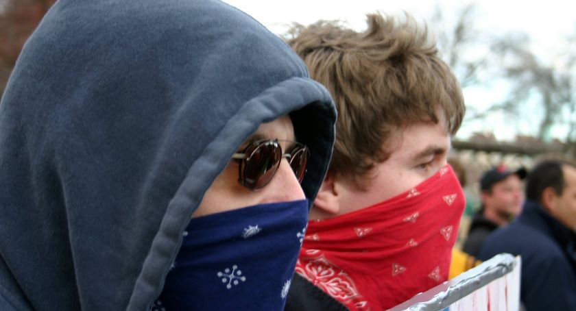 Mityczna Antifa niczym jednorożec. Widzą ją tam, gdzie jej nie ma