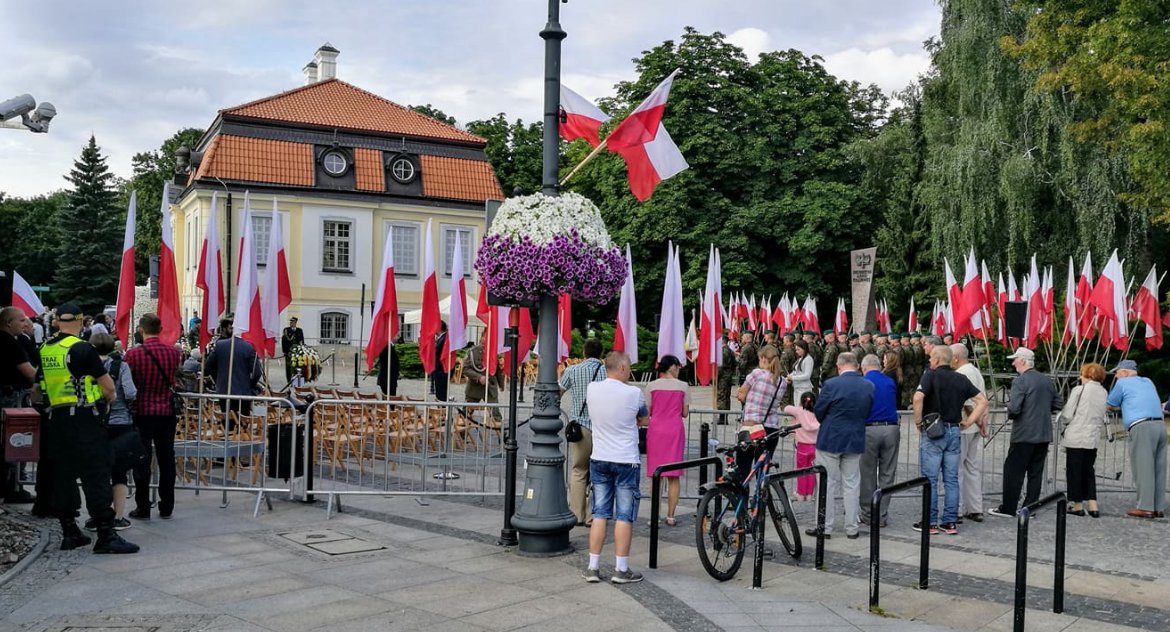 Uroczystości pod pomnikiem bardzo skromnie i bez udziału duchownych katolickich
