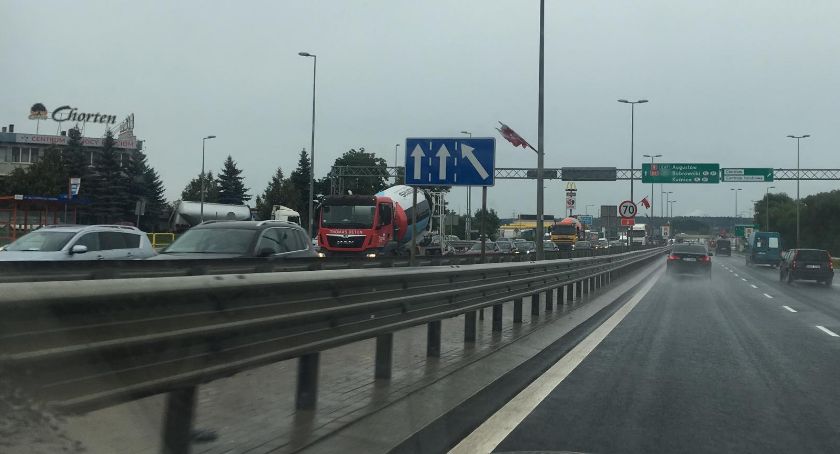 Jeszcze będzie normalnie. Na razie jest droga przez mękę
