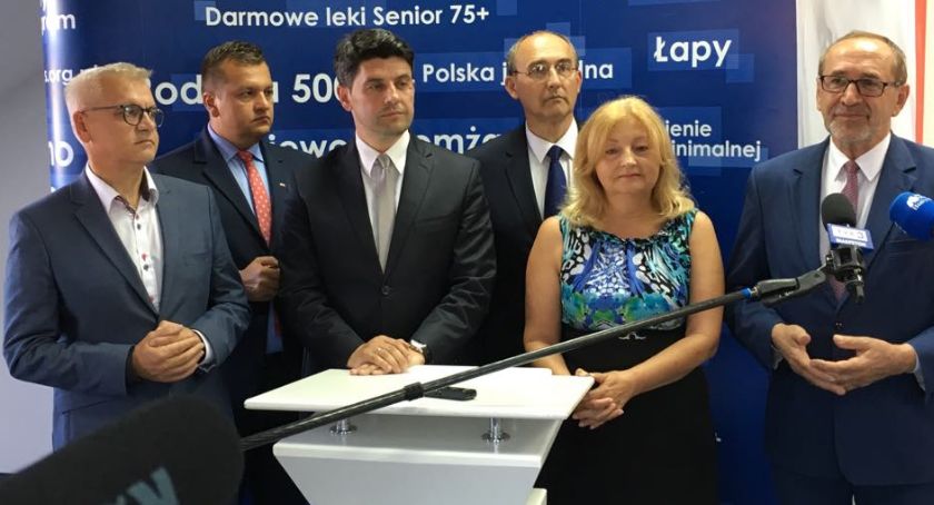 Do PKW wpłynęło kilkadziesiąt tysięcy podpisów. PiS pierwsze na linii startowej