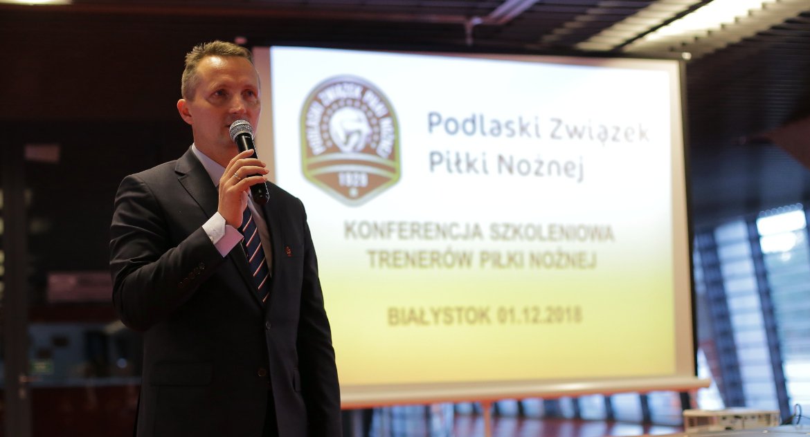 Bezstronność po jagiellońsku. Podlaski Związek Piłki Nożnej kluczy w paragrafach 