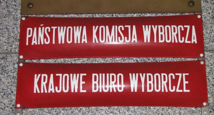 Dziwne zachowanie PKW przy rejestracji Komitetu Bezpartyjnych i Samorządowców