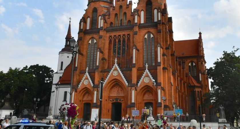 Metropolita Białostocki miał prawo napisać odezwę do wiernych
