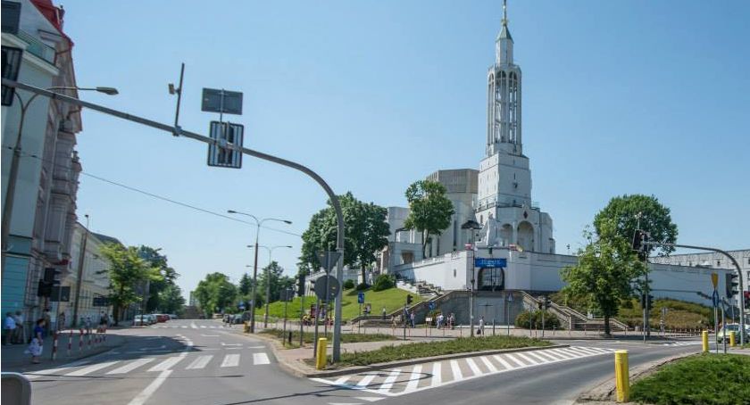 Aleja Lipowa mogłaby być pomnikiem przyrody, ale…