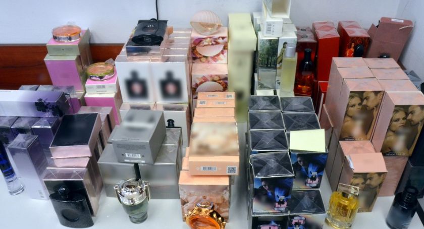 Podrobione perfumy miały być sprzedane za 200 tysięcy