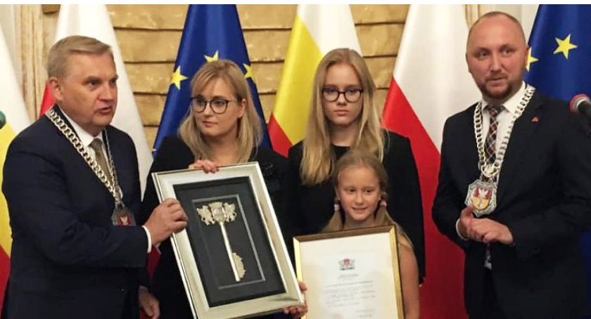 To się nam honorowy obywatel trafił