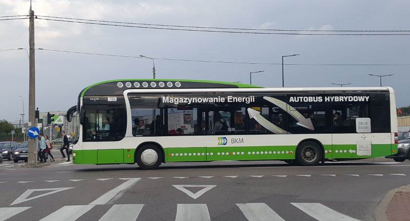 Dwa projekty umowy na powrót linii 111 i żaden nie podpisany