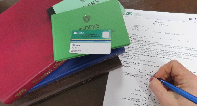 Ostatni dzwonek na dostarczanie zaświadczeń przez studentów