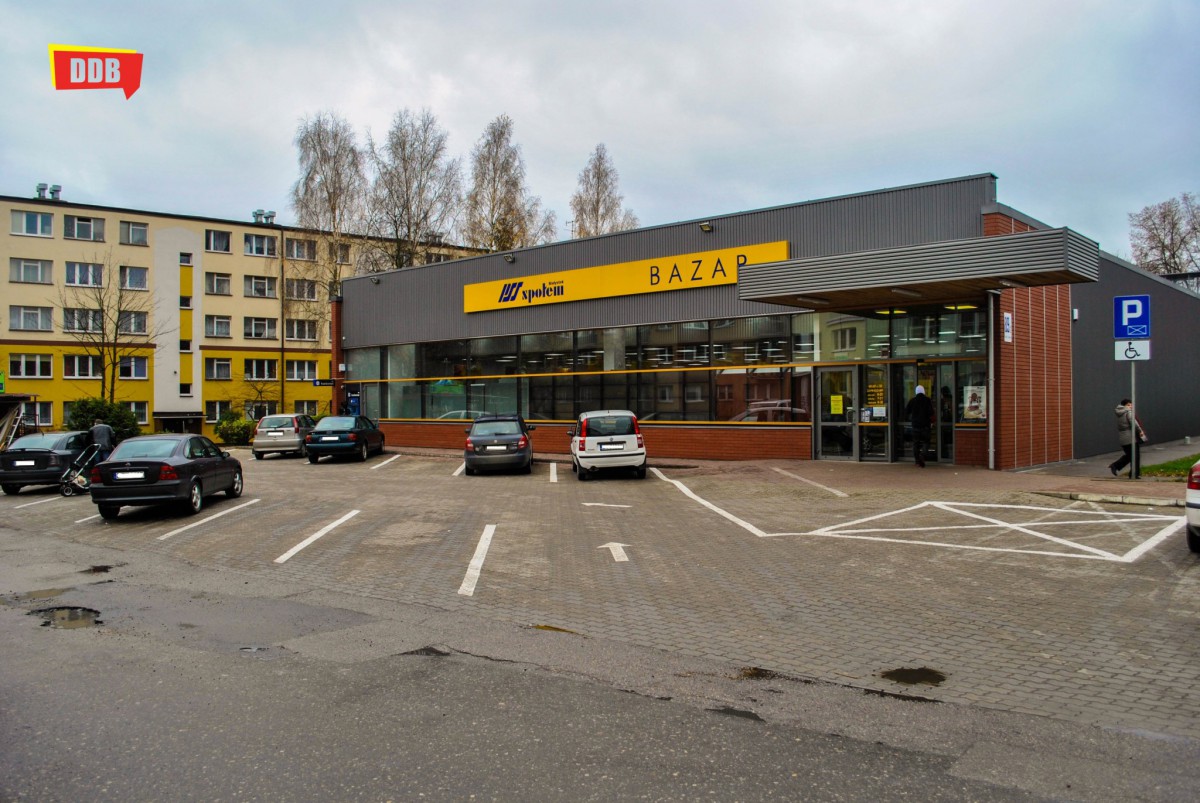 Sklep ładny gdyby nie te dziury w dojeździe