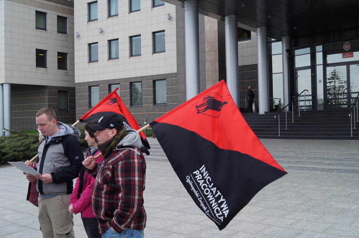 Przeciwko umowom śmieciowym w instytucjach publicznych