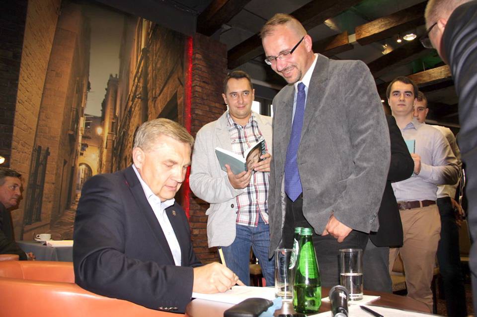 Co z tą książką?