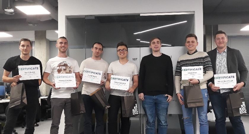 Bezpłatne kursy dla młodych programistów w Białymstoku. SoftServe Academy ma nowych absolwentów