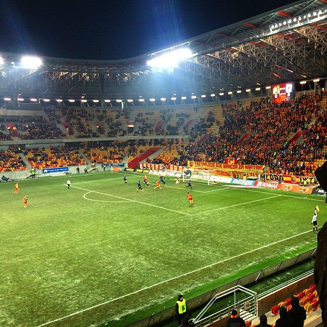 Bezbramkowy remis na sztywnej murawie
