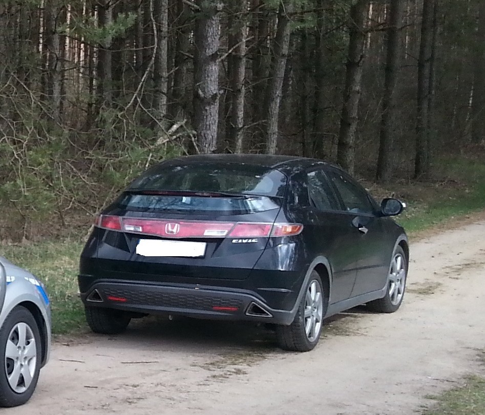 Policjanci zatrzymali skradzione auto, zanim właściciel zgłosił jego kradzież