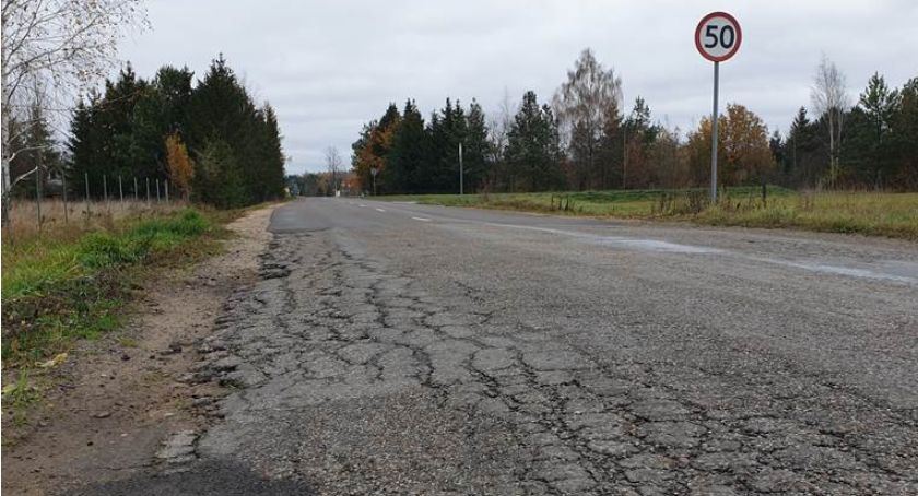 Mieszkańcy doczekają się nowej drogi pomiędzy Niewodnicą Nargilewską a Kudryczami