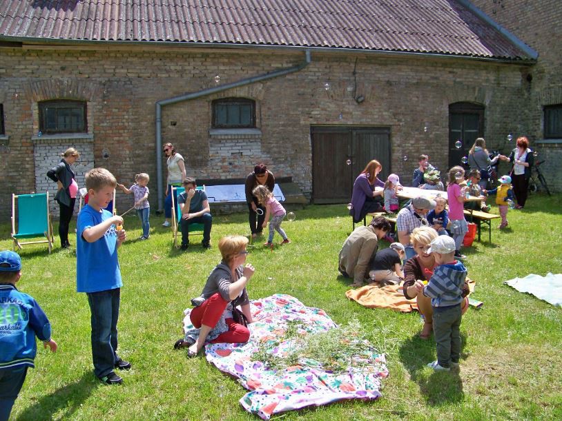 Dawne gry i zabawy towarzyskie w Choroszczy – Piknik rodzinny