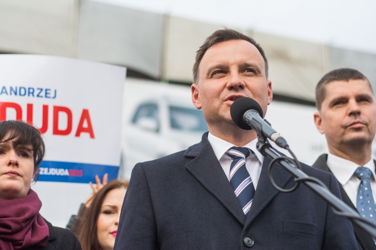 Duda pozamiatał – czyli jak zdobyć i jak stracić 30% poparcia w dwa miesiące