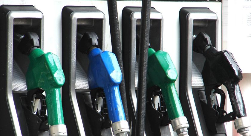 Benzyna stoi, LPG i diesel w górę