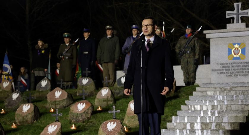 Uroczystości z udziałem premiera w 189. rocznicę wybuchu Powstania Listopadowego