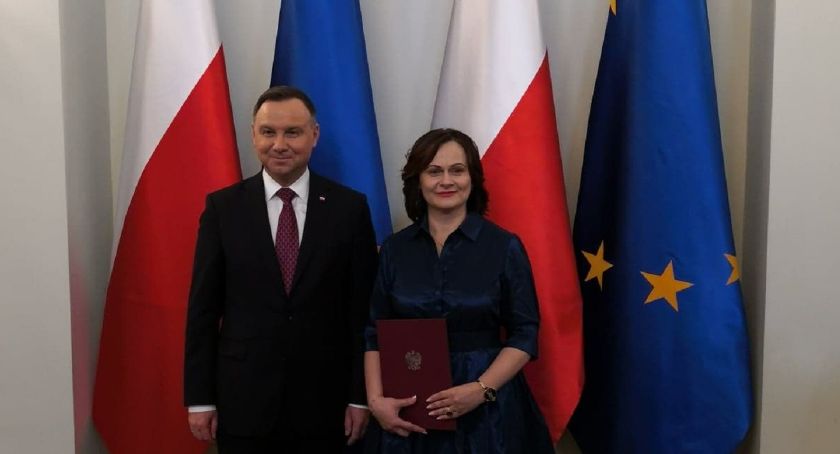 Prof. Małgorzata Dajnowicz z UwB odebrała nominację profesorską