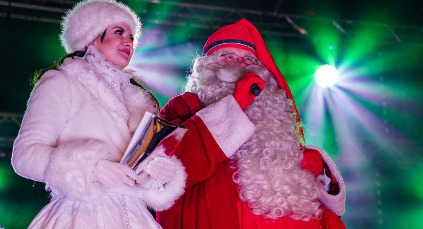 Dzieci się doczekały. Święty Mikołaj znów odwiedził Białystok