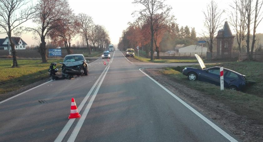 Groźne zdarzenia drogowe na podlaskich drogach. Do szpitali trafiło 4 rannych