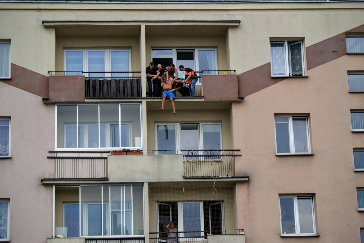 Niedoszły samobójca uratowany [ZDJĘCIA]