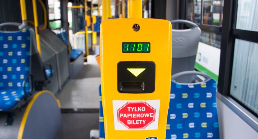 Koalicja Obywatelska nie odpuszcza w sprawie podwyżek cen biletów