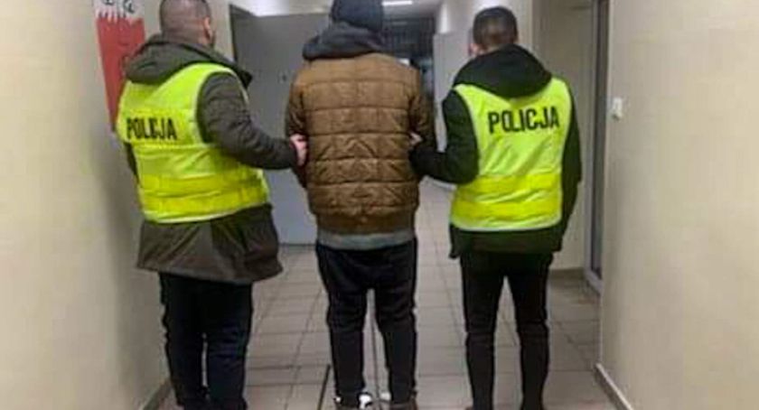 Policjanci zatrzymali mężczyznę, który wykonał wulgarny napis na kościele