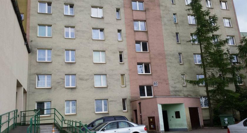 I stała się ciemność… w bokówkach