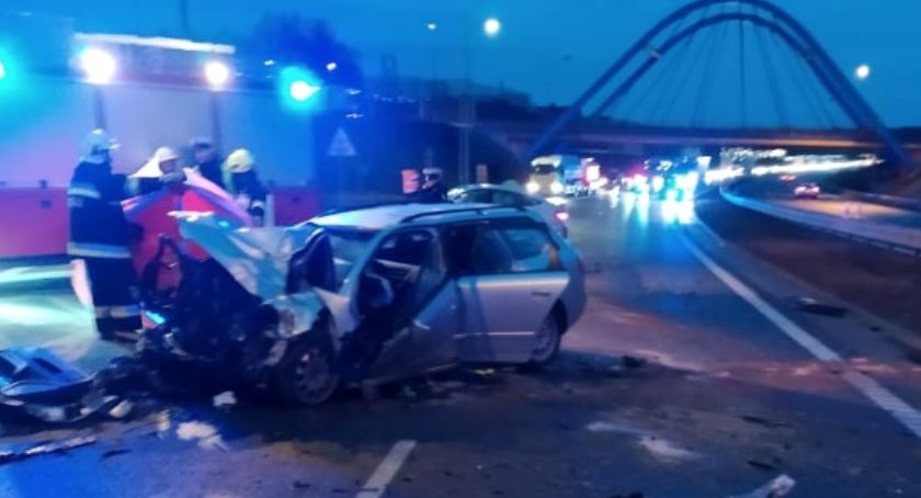 Pod Jurowcami kierowca wjechał w cysternę. Zginął na miejscu