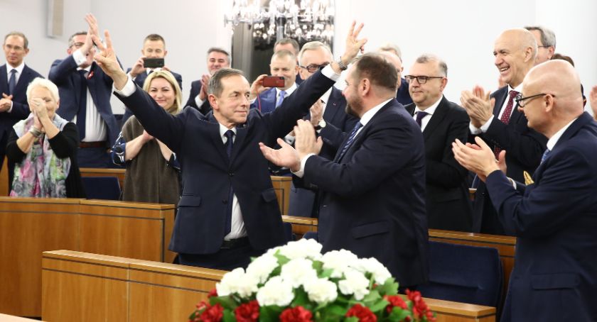 Raz Prozą: Kiedy określenie „do kupy