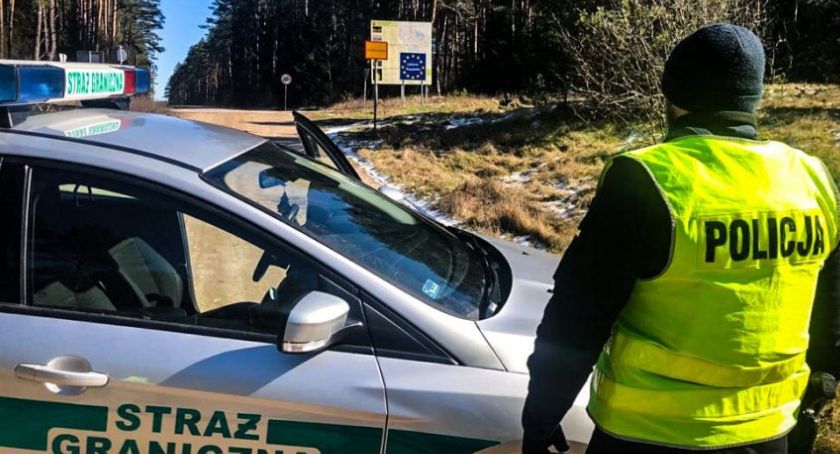 Podlascy policjanci pomagają pilnować granicy z Litwą