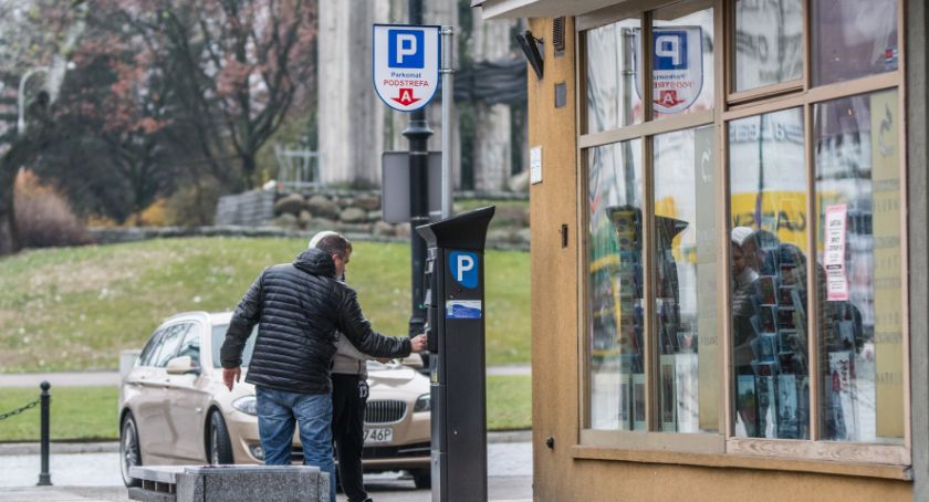Przedsiębiorcy muszą płacić drożej za parkowanie w płatnej strefie