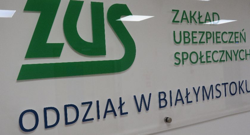 Pod jakie numery dzwonić do ZUS, żeby otrzymać rzetelną informację?