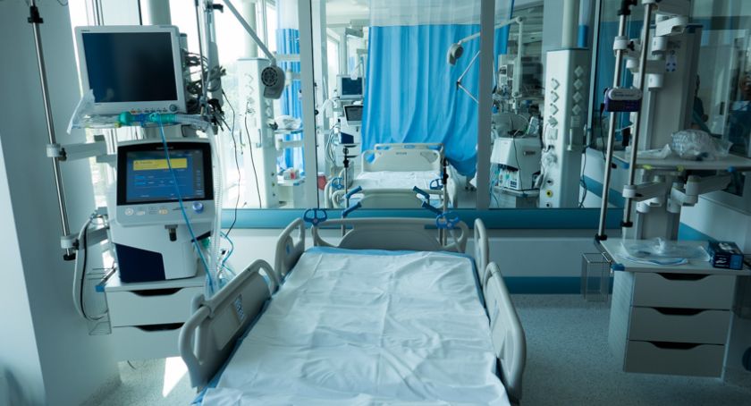 Białostoczanie chcą pomagać. Trwa zbiórka środków na zakup maseczek dla szpitala zakaźnego