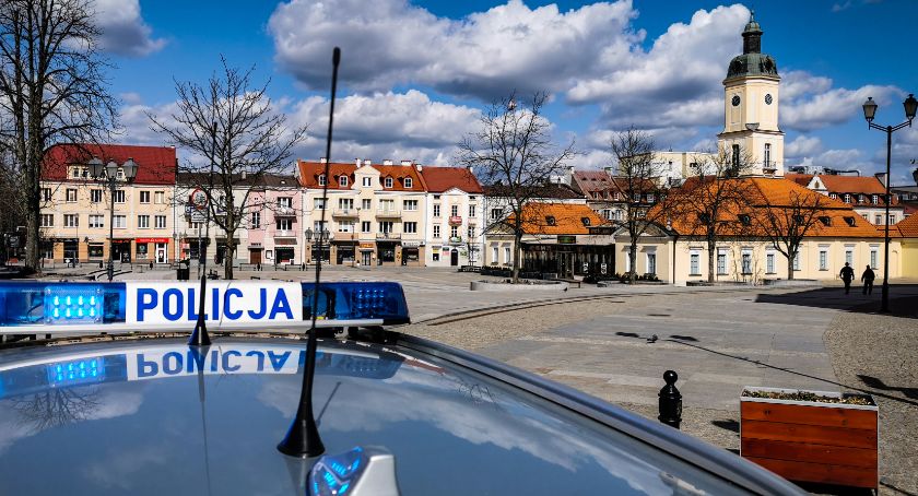 Policja ma pełne ręce roboty. Teraz najczęściej interweniuje tam, gdzie gromadzą się ludzie