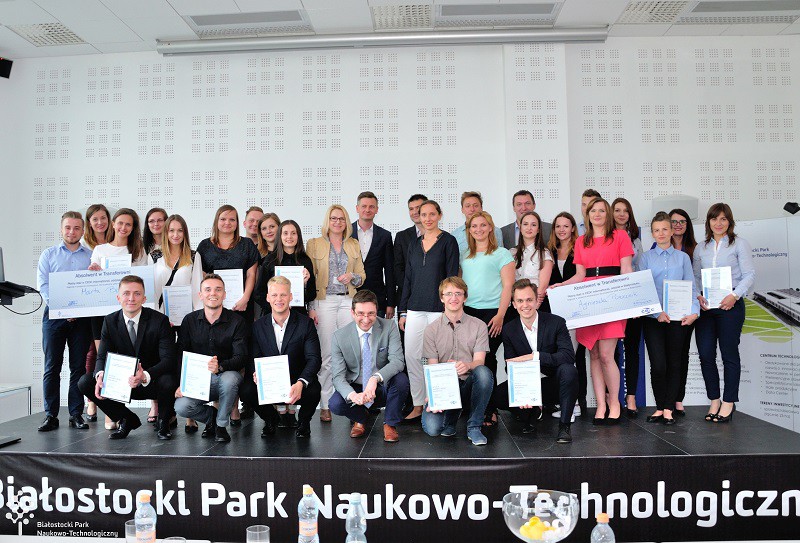 Najlepsi wygrali płatne staże i po 10 tysięcy złotych