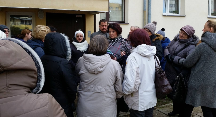Radni chcą zmienić uchwałę, żeby mieszkańcy wykupili mieszkania na własność