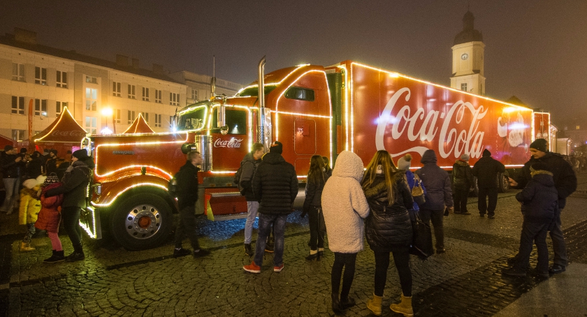 Ciężarówka Coca Coli zrobiła furorę