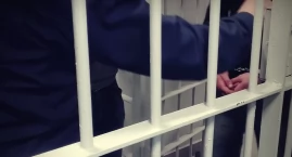 Atak maczetą w sklepie. Napastnik usłyszał zarzuty