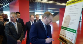 Re:Samorządowy Komitet Protestacyjny: Nic o nas bez nas