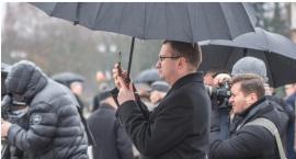 Re:Krótka opowieść o podróżach wiceprezydenta i arogancji magistratu