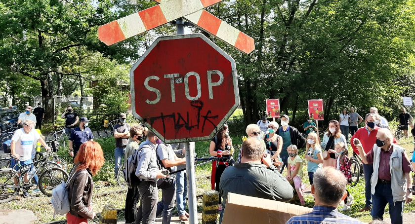 POKOJOWY PROTEST W LESIE BEMOWSKIM