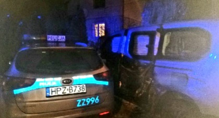 ROZBITY RADIOWÓZ