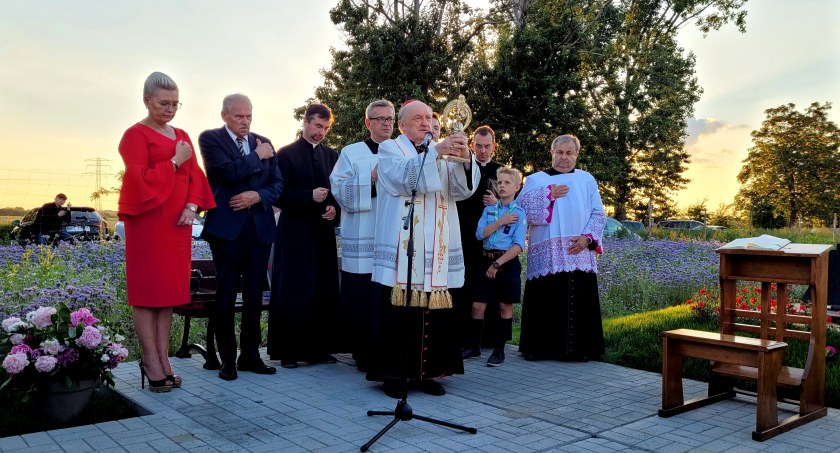 UROCZYSTOŚCI W SZELIGACH - BĘDZIE NOWY KOŚCIÓŁ